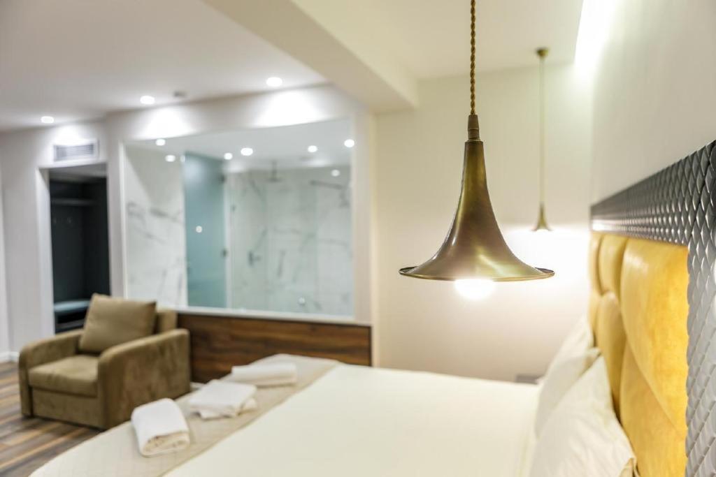 Hotel Vila Kalcuni Sarandë エクステリア 写真